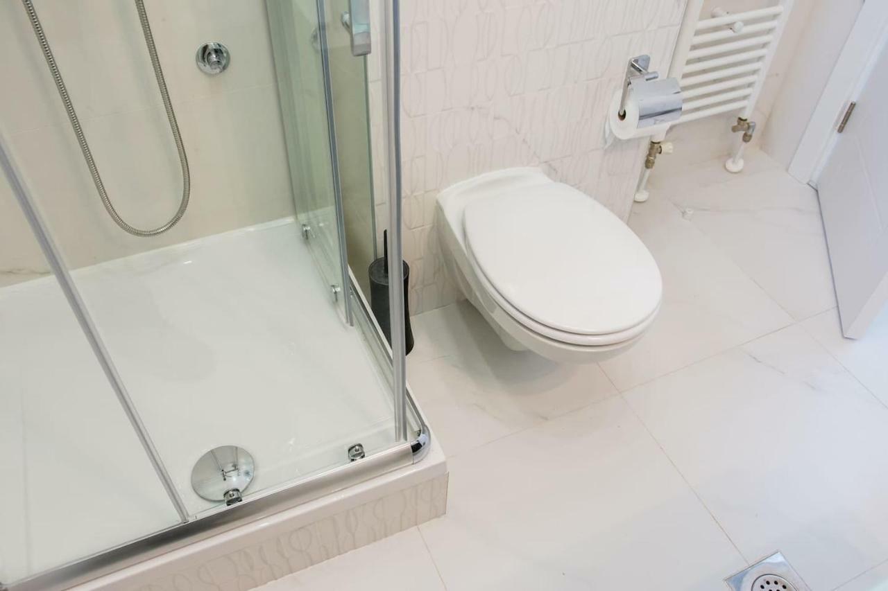 Grande Plus Apartment Dzungla โดโบย ภายนอก รูปภาพ