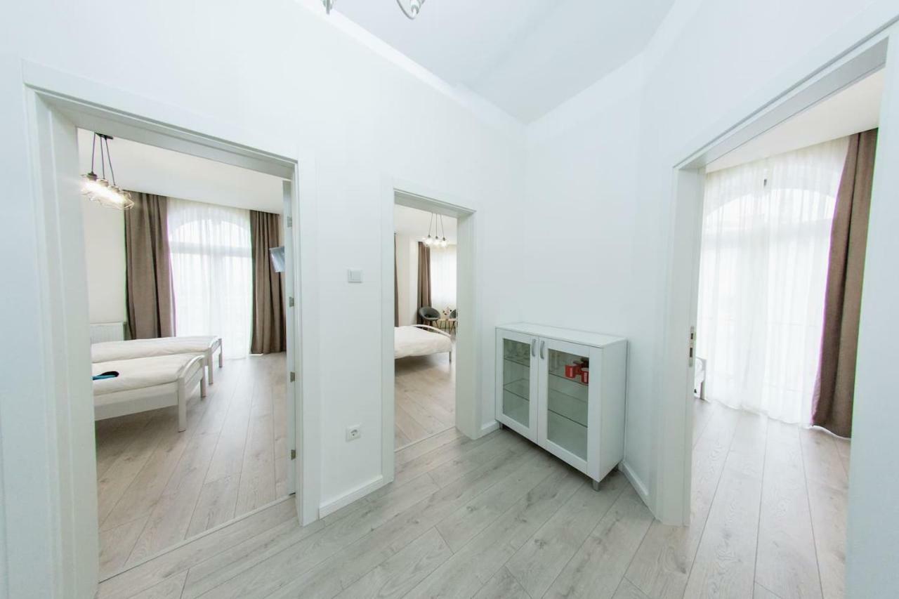 Grande Plus Apartment Dzungla โดโบย ภายนอก รูปภาพ